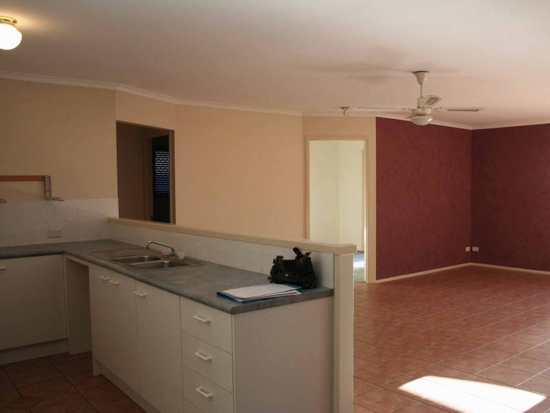 37 Andromeda Avenue, Tanah Merah QLD 4128