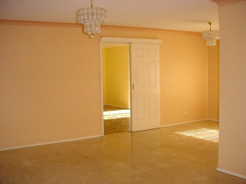 18 Cropley Drive, Baulkham Hills NSW 2153