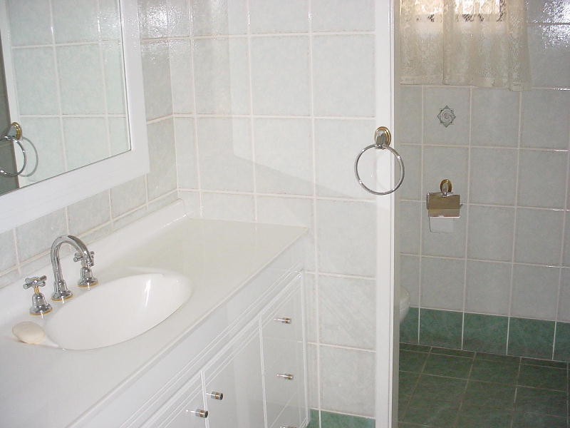 18 Cropley Drive, Baulkham Hills NSW 2153