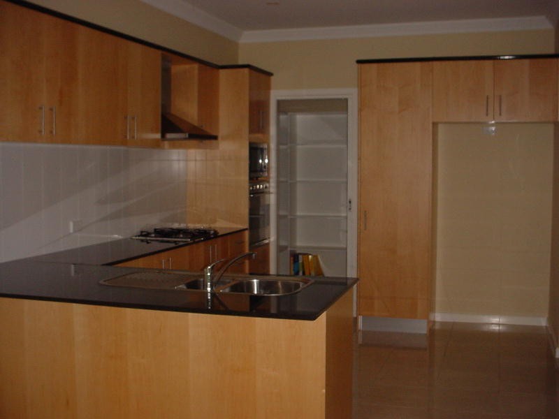 4 Jacqui Circuit, Baulkham Hills NSW 2153