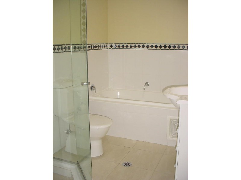 4 Jacqui Circuit, Baulkham Hills NSW 2153