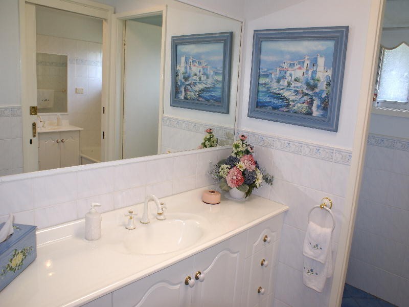 17 Jamberoo Avenue, Baulkham Hills NSW 2153