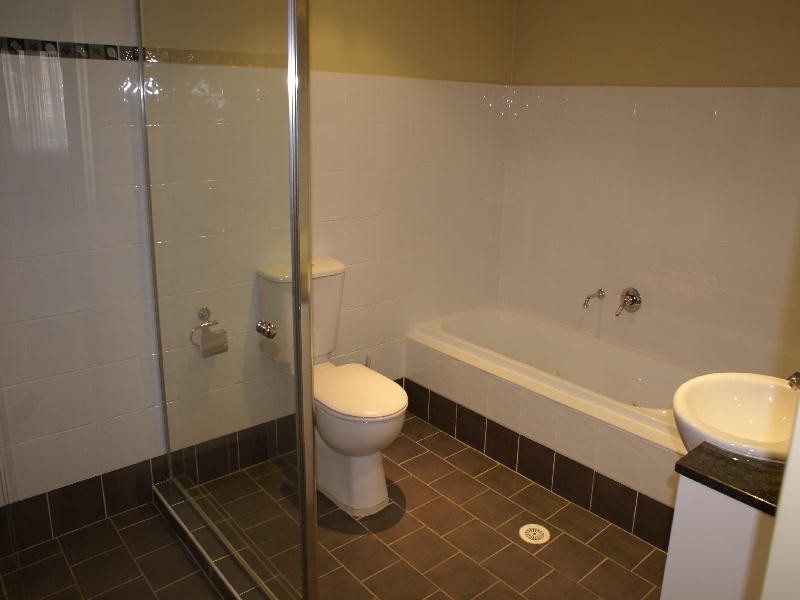 1/2-6 Sherwin Avenue, Castle Hill NSW 2154