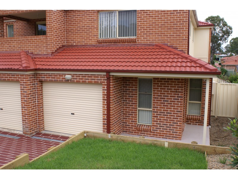 12 Tungarra Road, Girraween NSW 2145