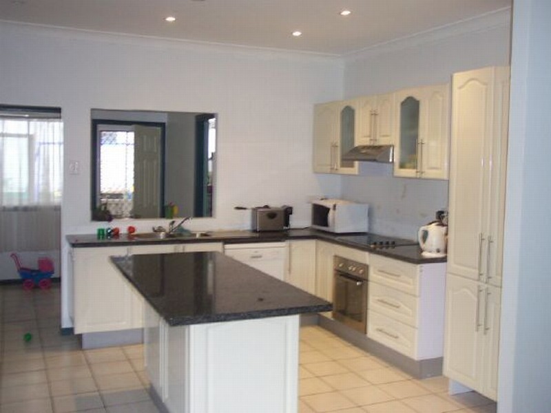 36 MEMORIAL AVE, Stroud NSW 2425