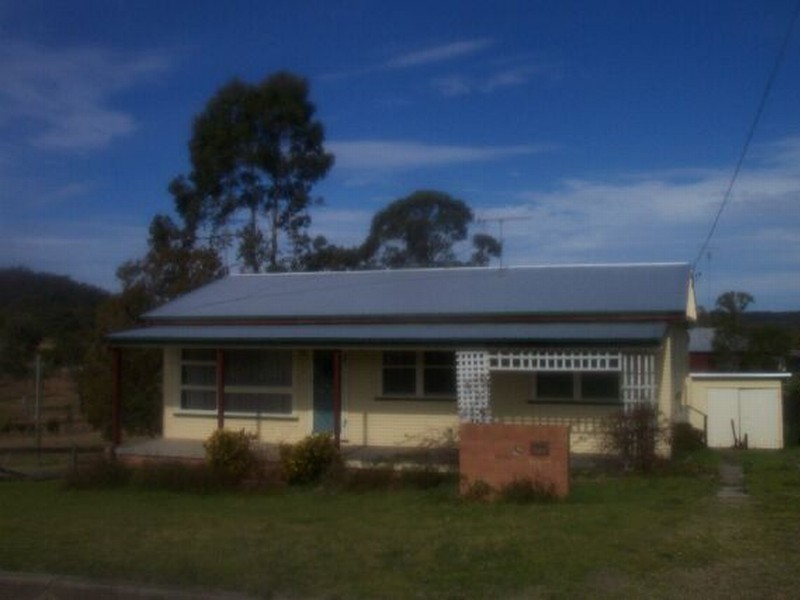 44 Memorial Avenue, Stroud NSW 2425