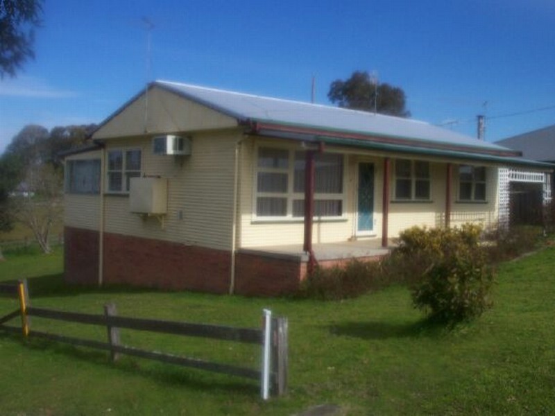 44 Memorial Avenue, Stroud NSW 2425
