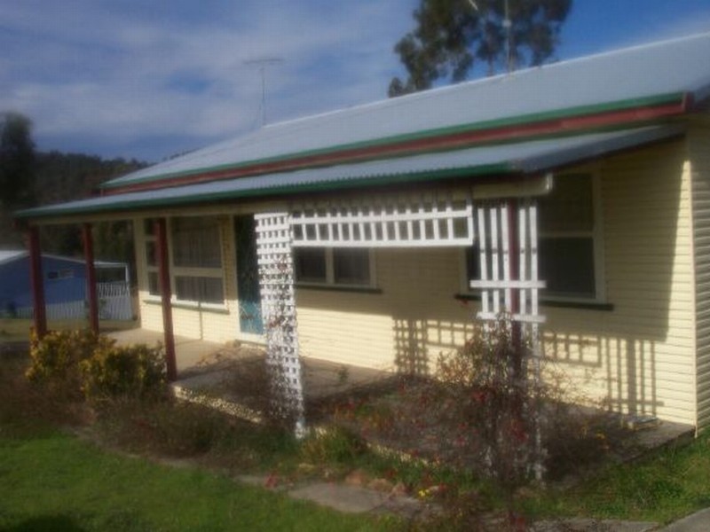 44 Memorial Avenue, Stroud NSW 2425