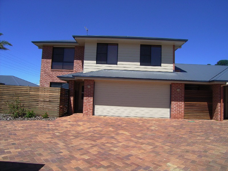 Kearneys Spring QLD 4350