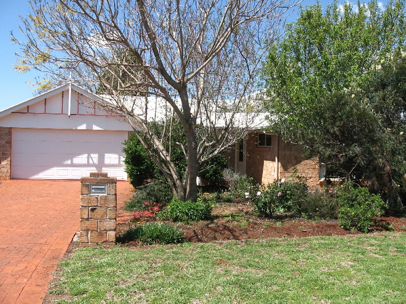 Kearneys Spring QLD 4350