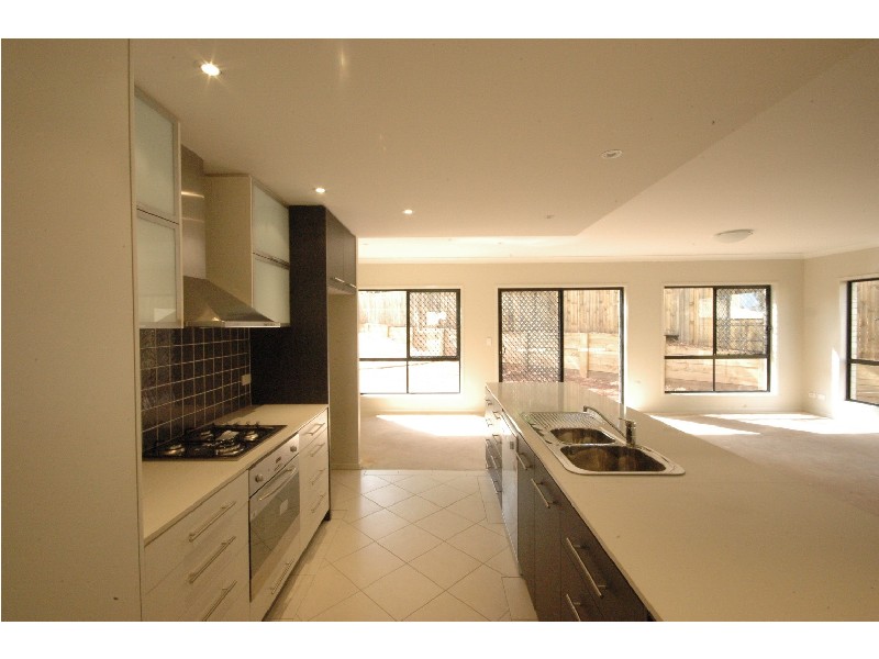 3/51 Jellicoe Street, Mount Lofty QLD 4350