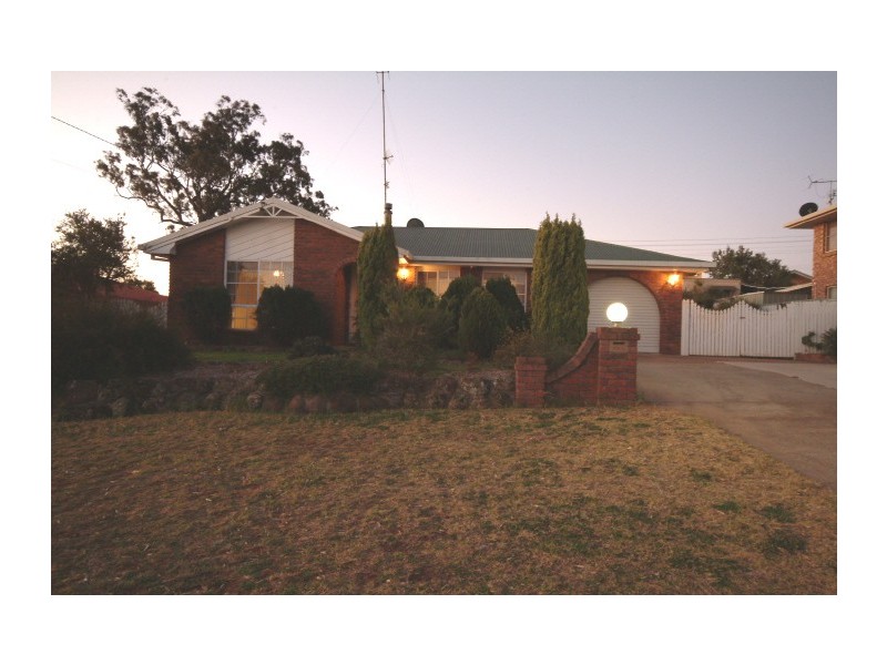 35 Brigalow Street, Newtown QLD 4350