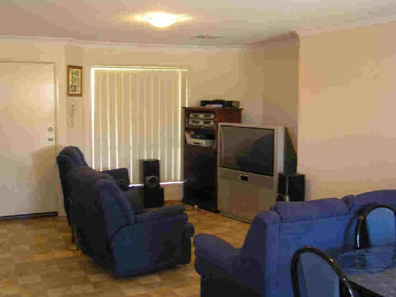 4/1 Cox Street, Wilsonton QLD 4350