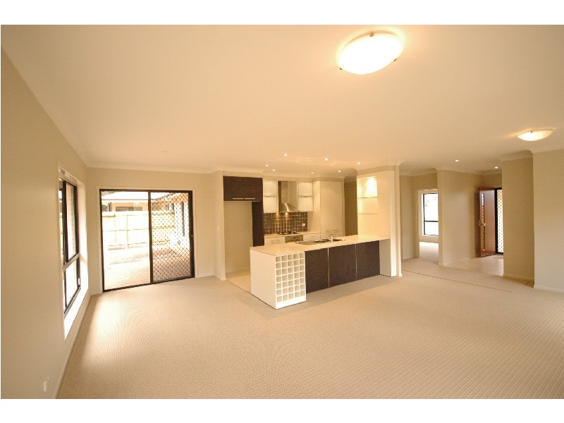5/51 Jellicoe Street, Mount Lofty QLD 4350