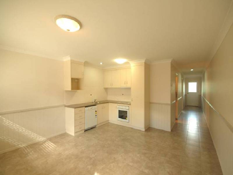 5-6a Clarissa Street, Newtown QLD 4350