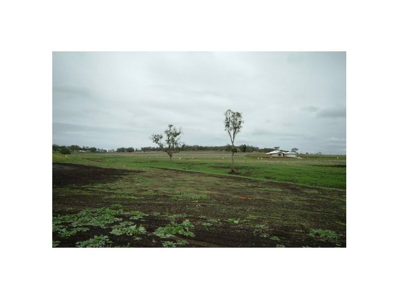 - Rosalie Downs Country Estate, Meringandan QLD 4352