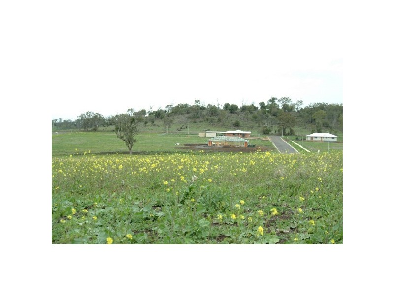 - Rosalie Downs Country Estate, Meringandan QLD 4352