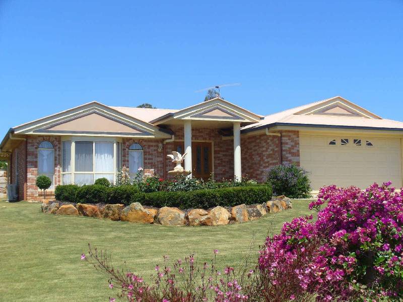 4 Federation Drive, Highfields QLD 4352