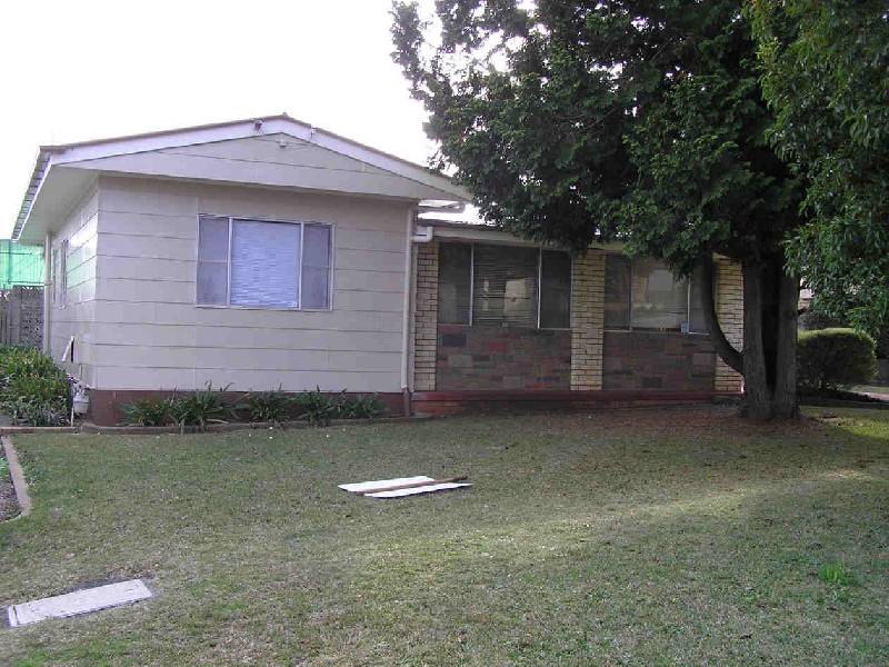 15 Sourris Street, Mount Lofty QLD 4350