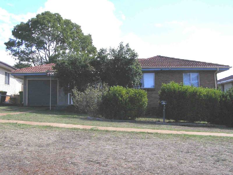 239 Mackenzie Street, Centenary Heights QLD 4350