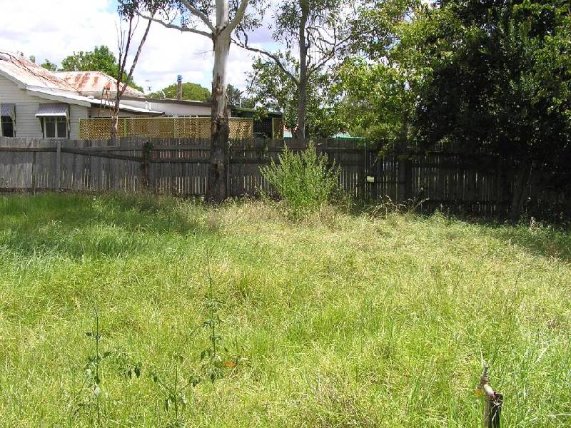 42 Belgium Street, South Toowoomba QLD 4350