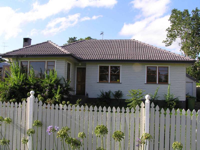61 Wooldridge Street, Mount Lofty QLD 4350
