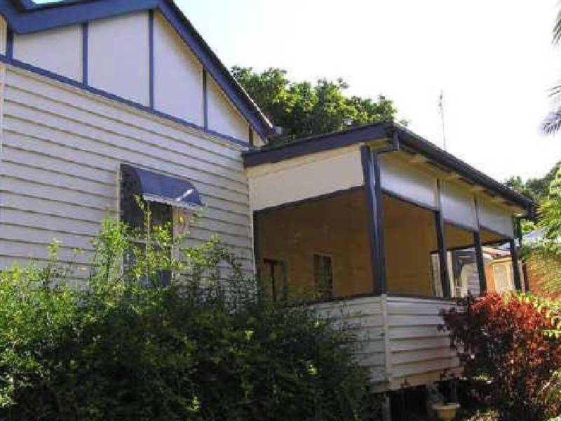 8 Christmas Street, North Toowoomba QLD 4350