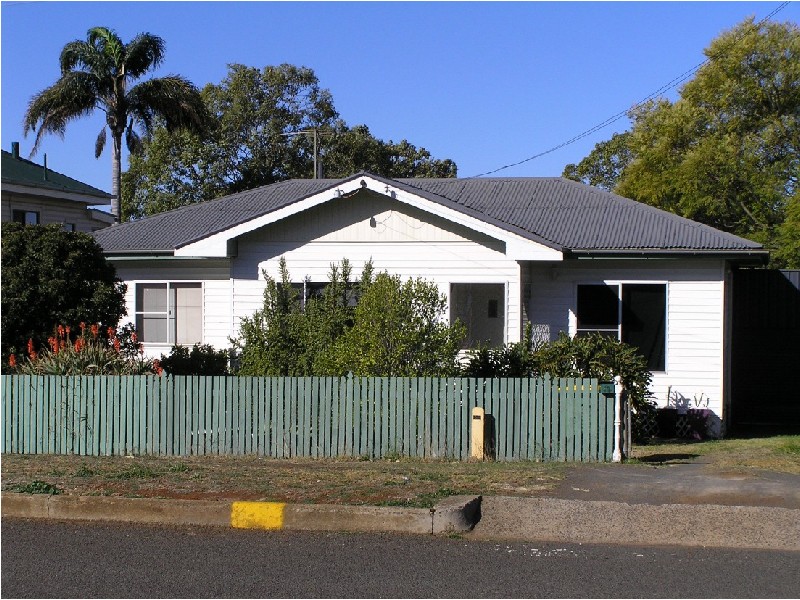 12 Short Street, South Toowoomba QLD 4350