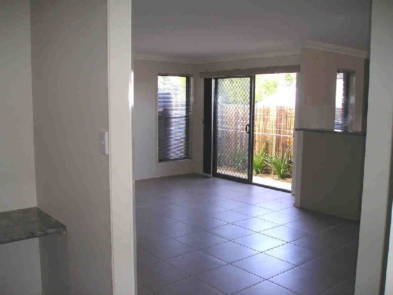 Centenary Heights QLD 4350