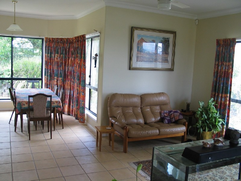 Mount Lofty QLD 4350