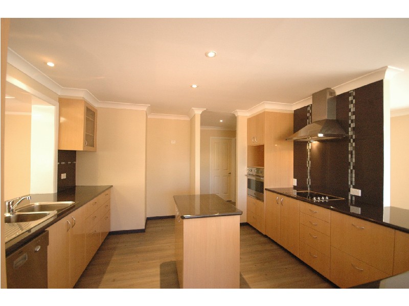 Mount Lofty QLD 4350