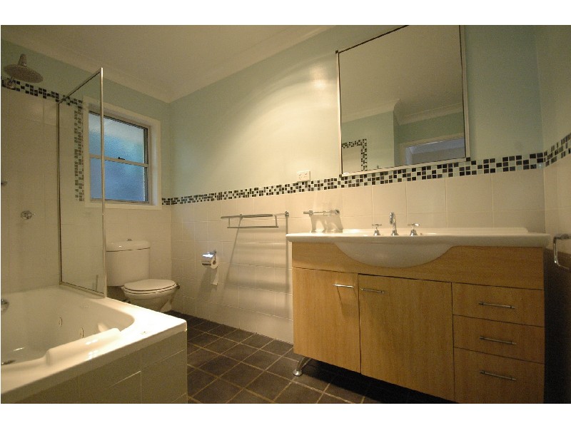 Mount Lofty QLD 4350