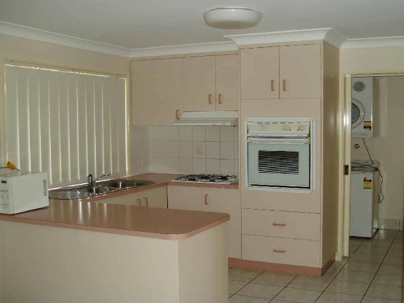 Kearneys Spring QLD 4350