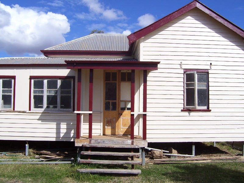 74 Chrystal Street, Roma QLD 4455