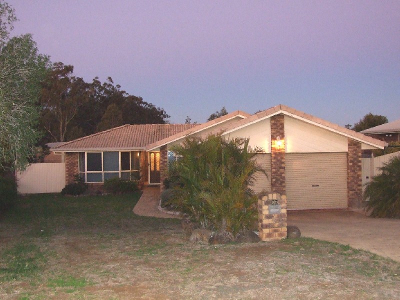 22 Moore Crescent, Wilsonton QLD 4350