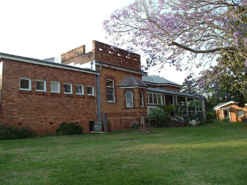 24 Drayton Road, Harristown QLD 4350