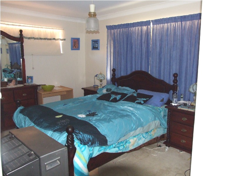 49 Debra Street, Centenary Heights QLD 4350