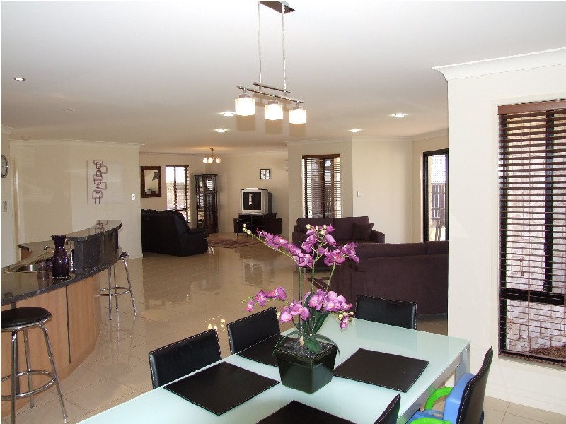 66 Polzin Road, Highfields QLD 4352