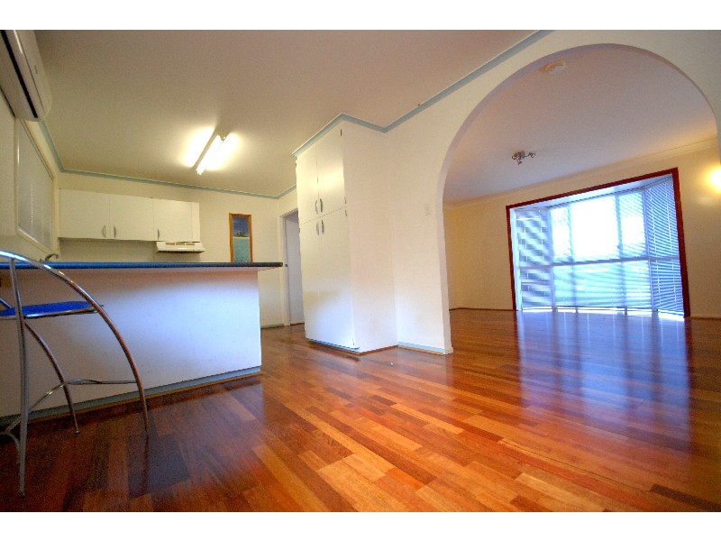 Mount Lofty QLD 4350