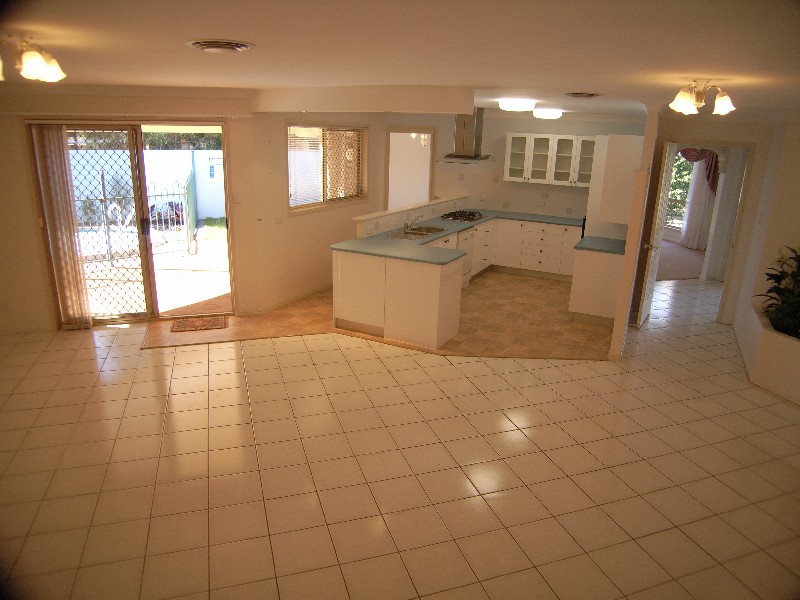 Middle Ridge QLD 4350