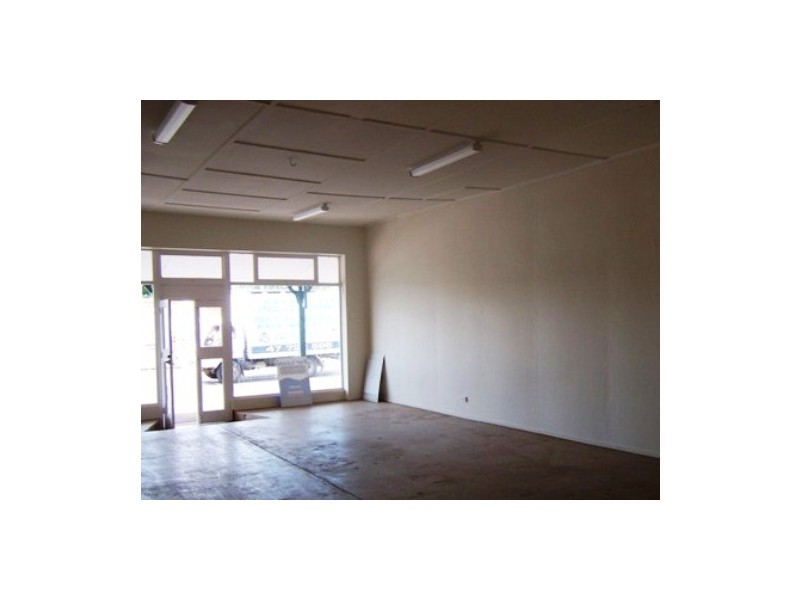 11 Ingham Road, West End QLD 4810