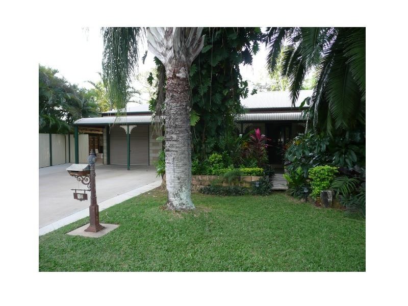 14 Sandalan Court, Bushland Beach QLD 4818