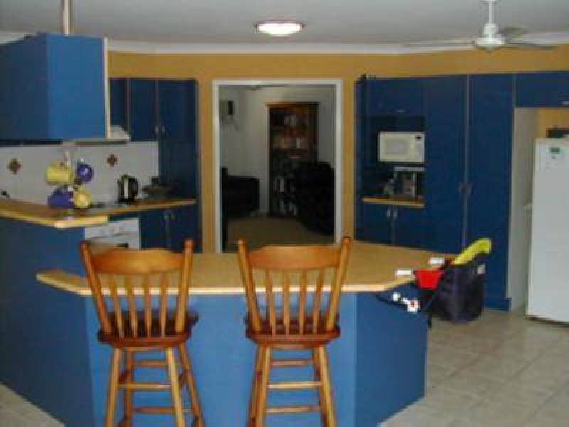 6 Marita Court, Bushland Beach QLD 4818