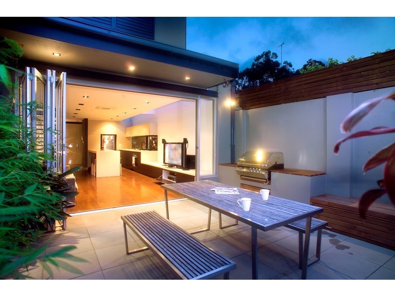 8 Charles Street, Redfern NSW 2016