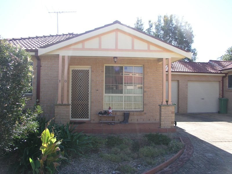 10/64 Ballandella Road, Toongabbie NSW 2146