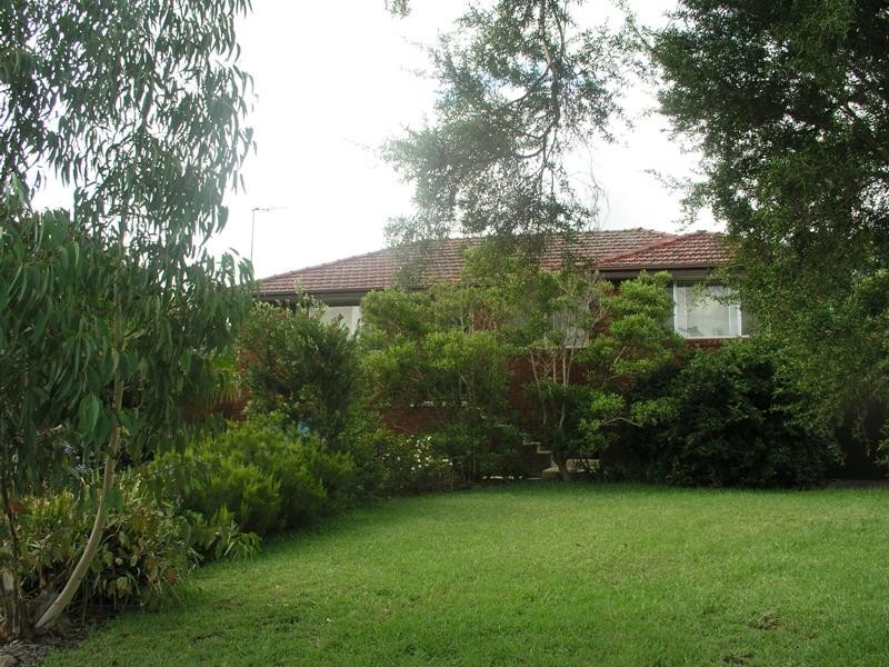 12 Longbow Close, Northmead NSW 2152