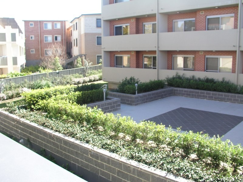 13/65-71 Beamish Road, Northmead NSW 2152