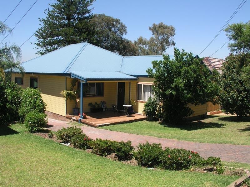 16 Burlington Street, Northmead NSW 2152