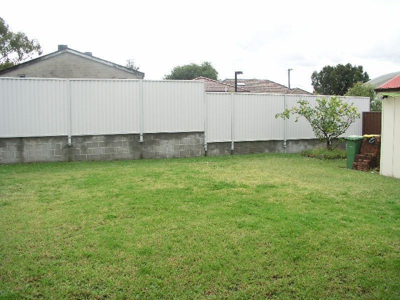 1 Lombard Street, Northmead NSW 2152