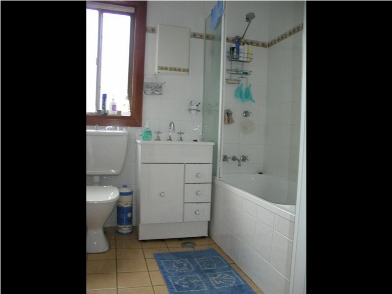 28 Balmoral Road, Northmead NSW 2152